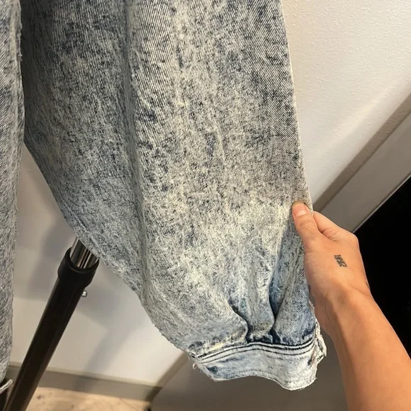 Oversized jean jacket - Picture 3 of 3